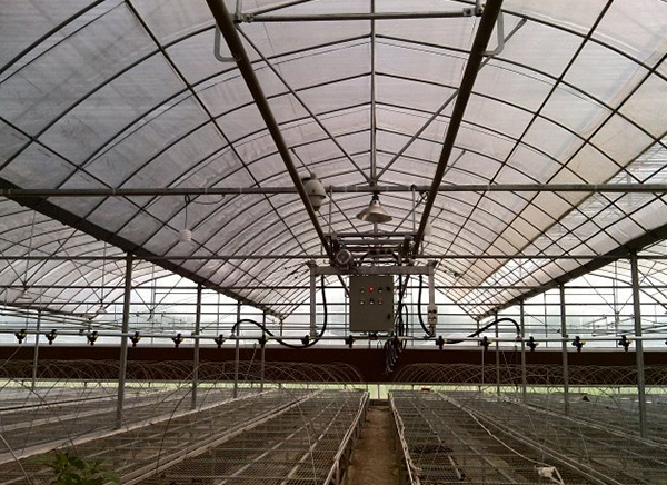 溫室軌道噴灌機